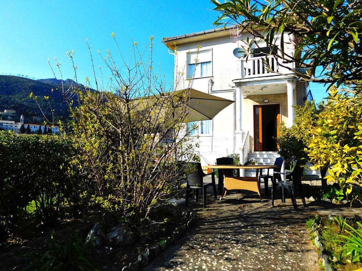 Villa Unifamiliare Con Posto Auto! Levanto Ngoại thất bức ảnh